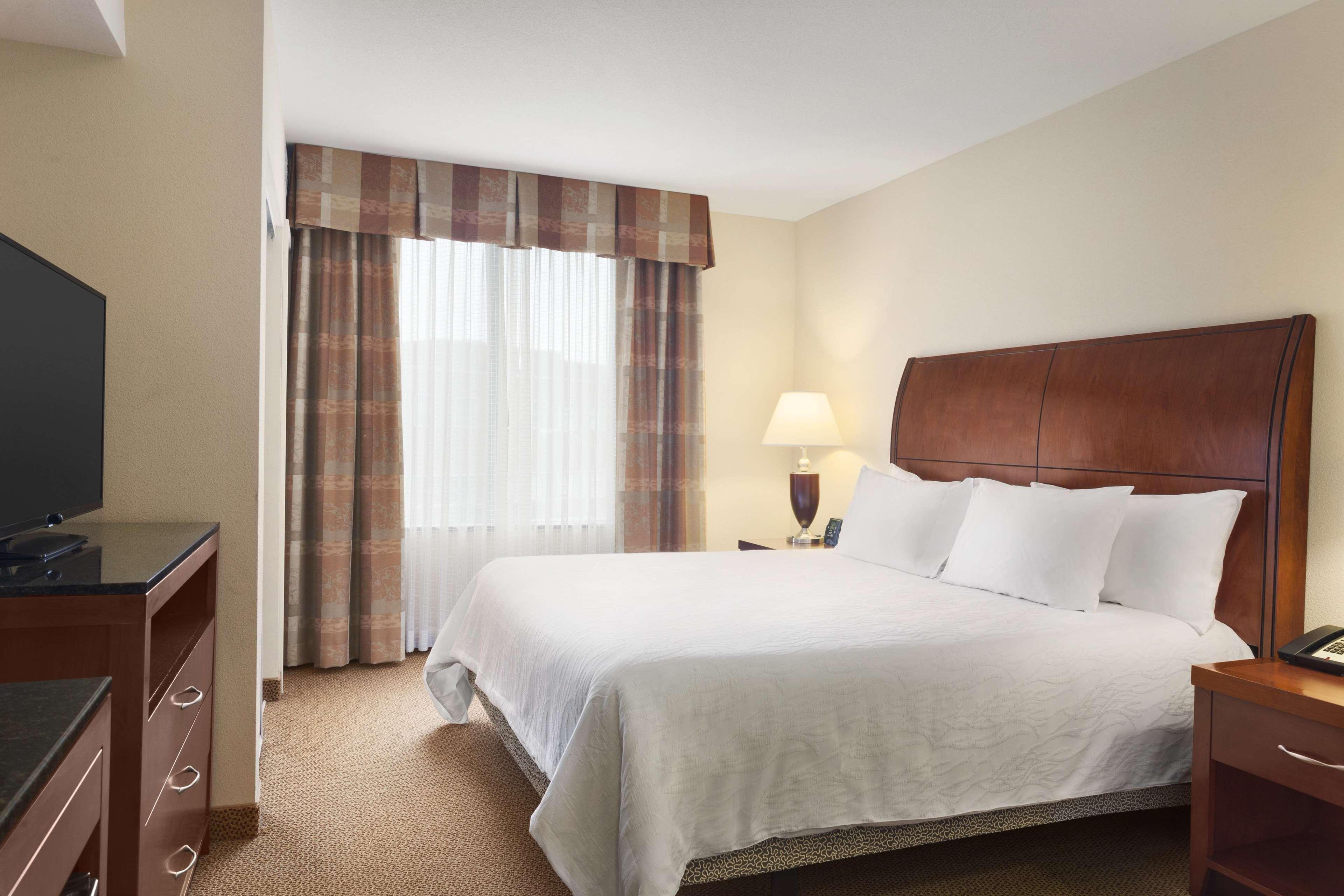 Hilton Garden Inn Бартлсвилл Экстерьер фото