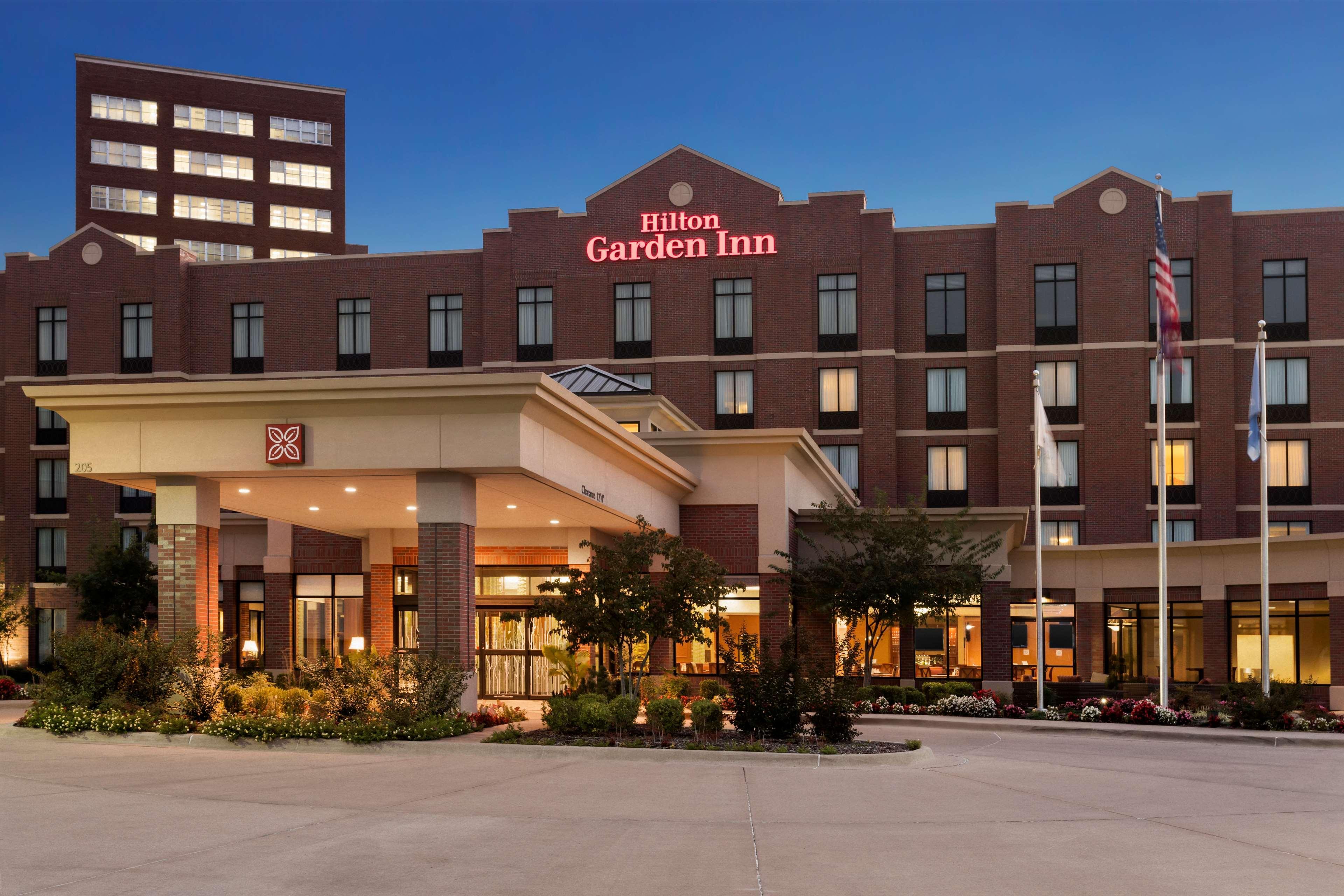 Hilton Garden Inn Бартлсвилл Экстерьер фото