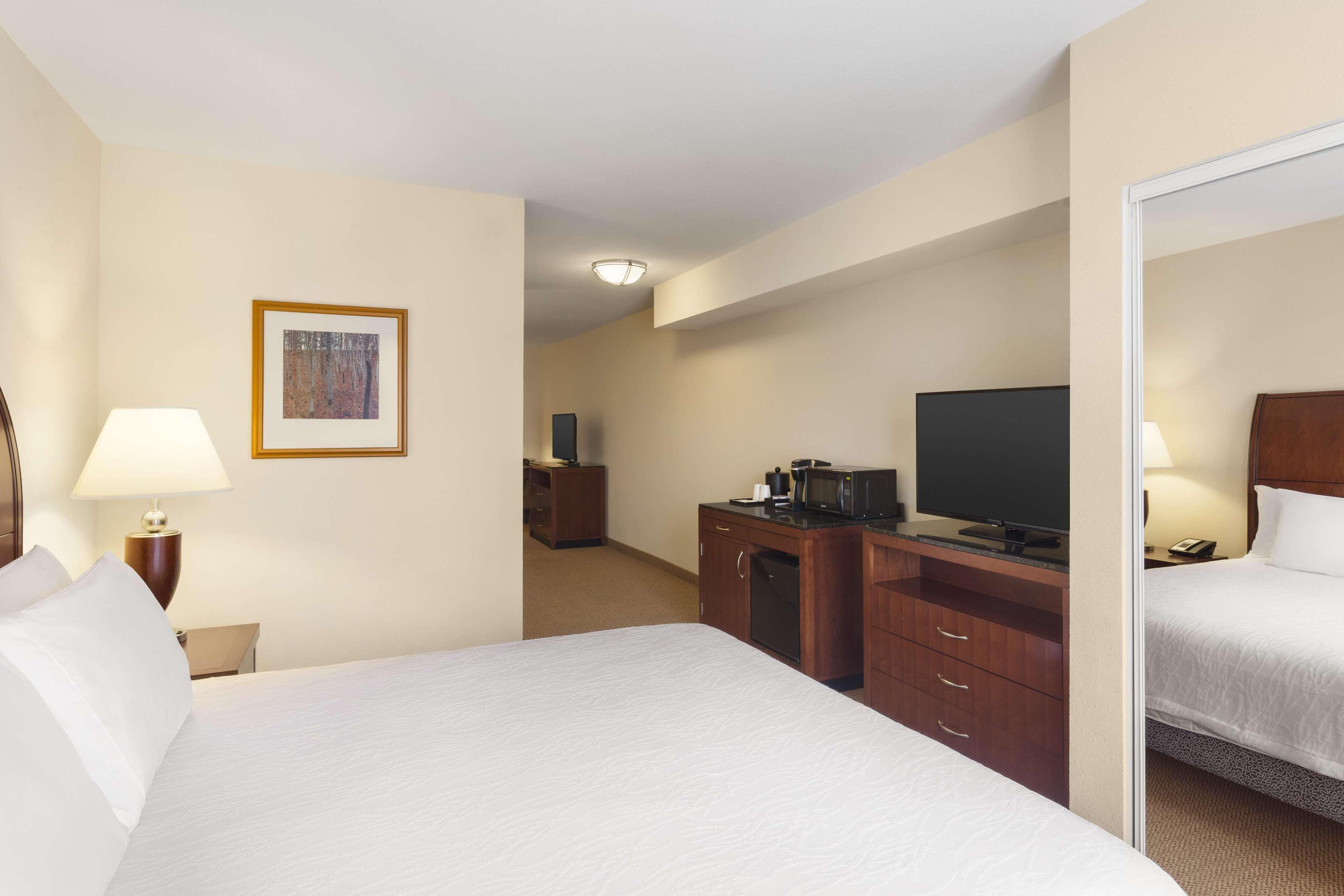 Hilton Garden Inn Бартлсвилл Экстерьер фото