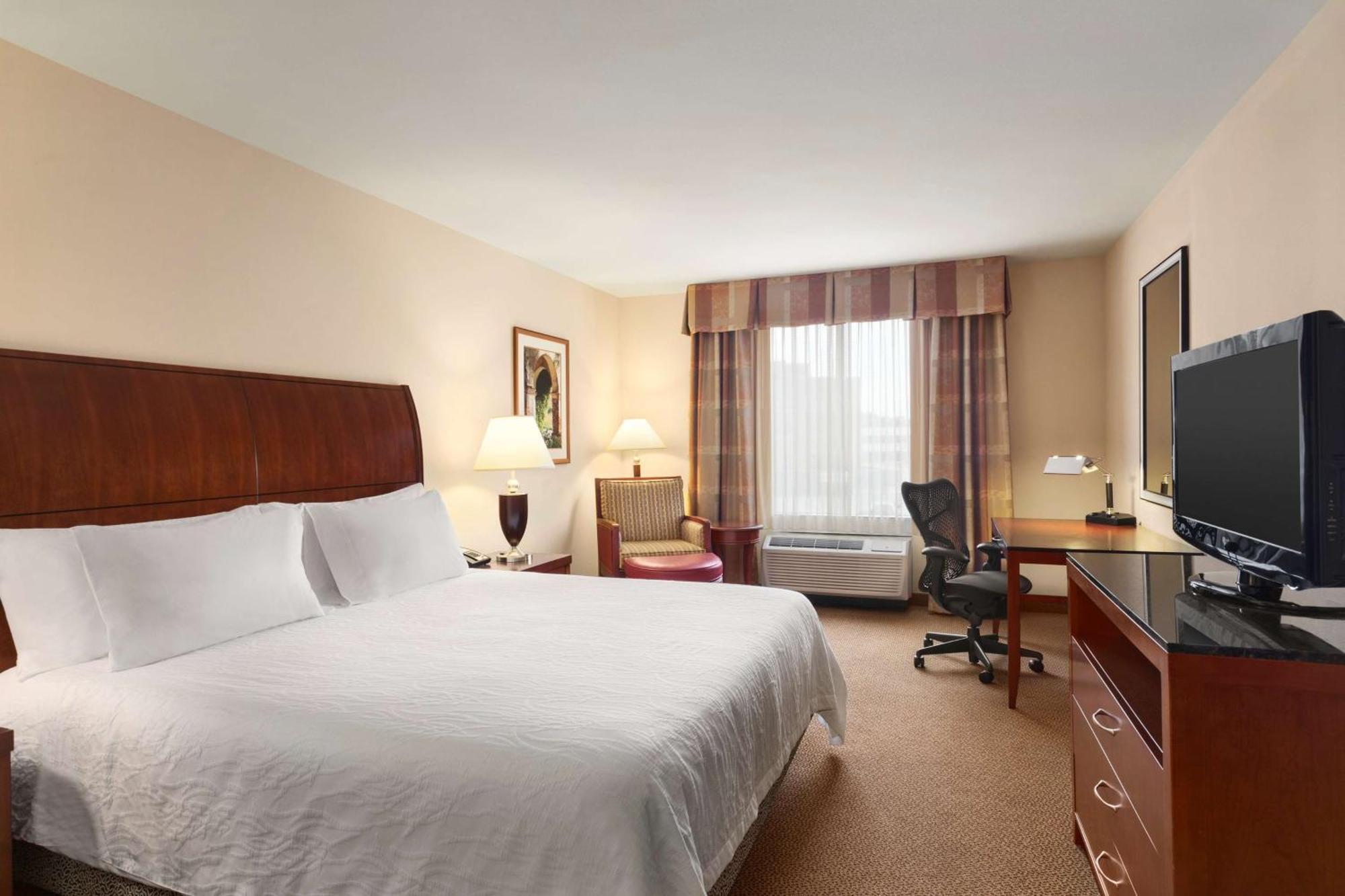 Hilton Garden Inn Бартлсвилл Экстерьер фото